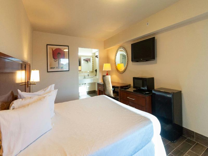 Magnuson Extended Stay and Suites Airport Hotel image