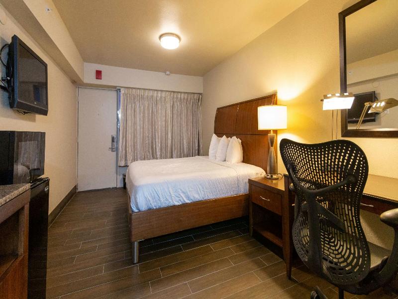 Magnuson Extended Stay and Suites Airport Hotel image