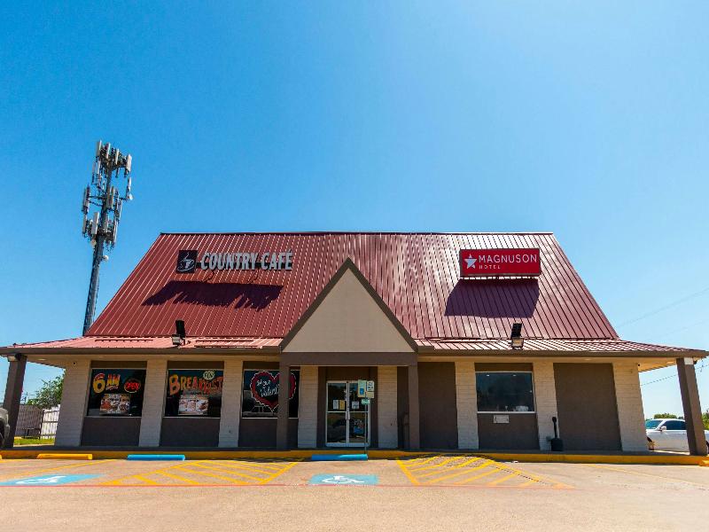 Magnuson Extended Stay and Suites Airport Hotel image