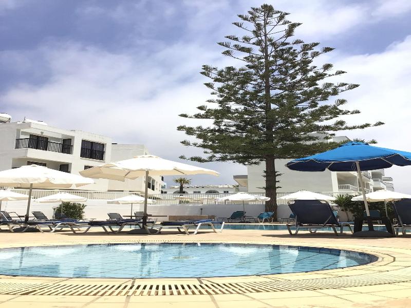 Florea Hotel Apartments image