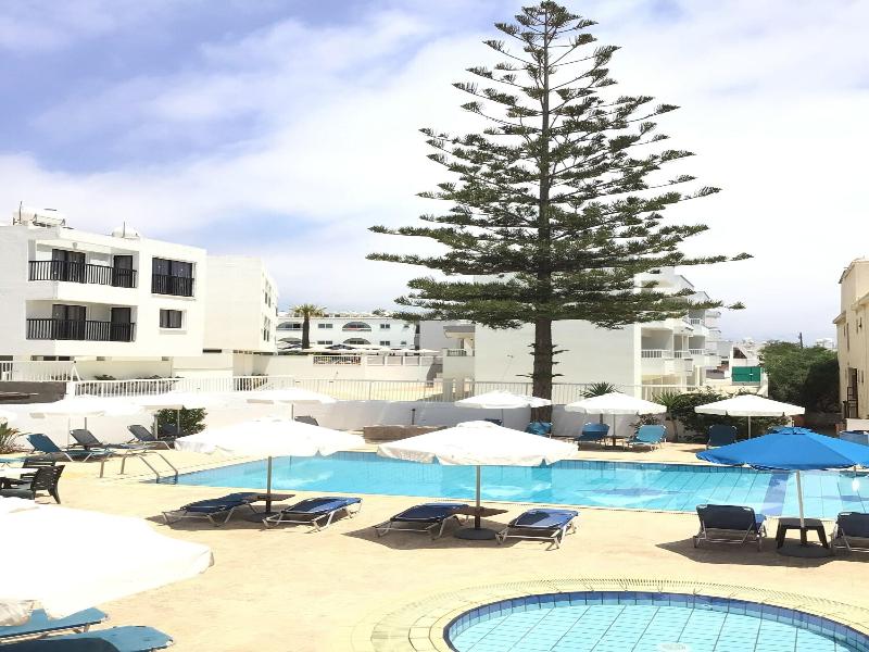 Florea Hotel Apartments image