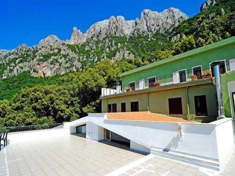 Enis Monte Maccione image