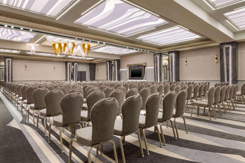 Ramada By Wyndham Ramnicu Valcea image