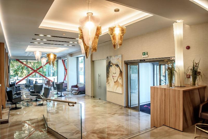 Ramada By Wyndham Ramnicu Valcea image
