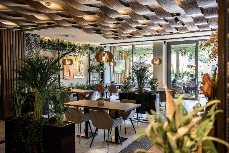 Ramada By Wyndham Ramnicu Valcea image