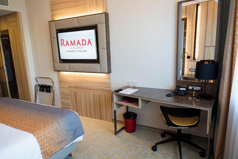 Ramada By Wyndham Ramnicu Valcea image