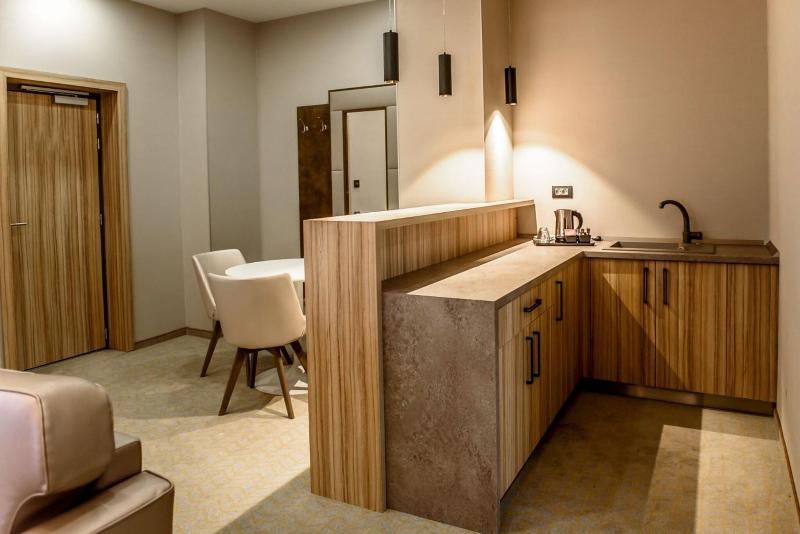 Ramada By Wyndham Ramnicu Valcea image