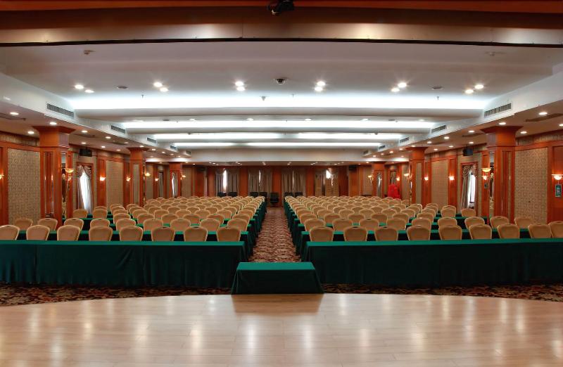 Country Garden Phoenix Hotel Jingmen