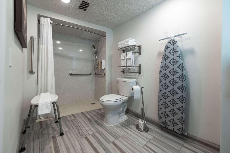 Best Western Plus Wausau Tower Inn image