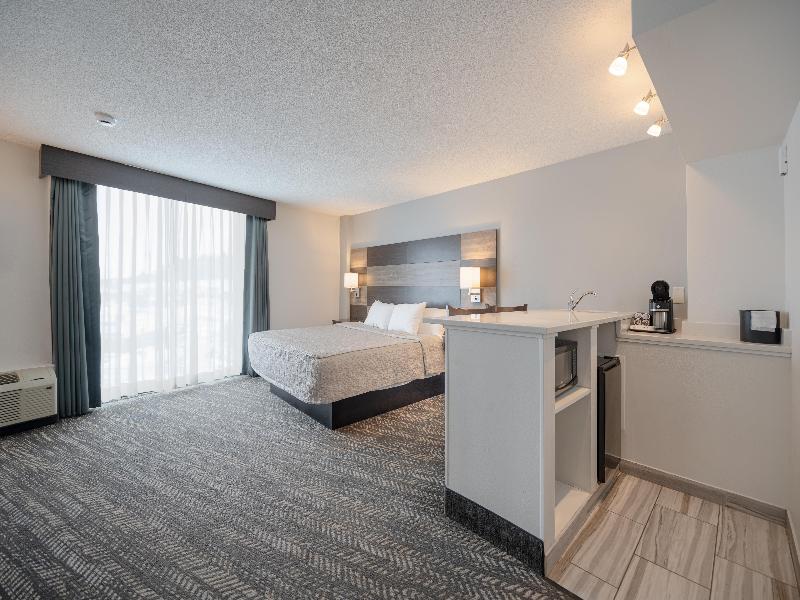 Best Western Plus Wausau Tower Inn image