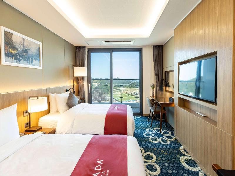 Ramada Plaza By Wyndham Dolsan Yeosu image
