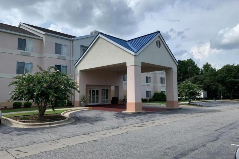 Country Inn&Suites byRadisson Fayetteville I-95 NC
