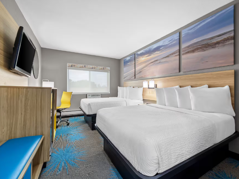 Days Inn by Wyndham La Crosse image