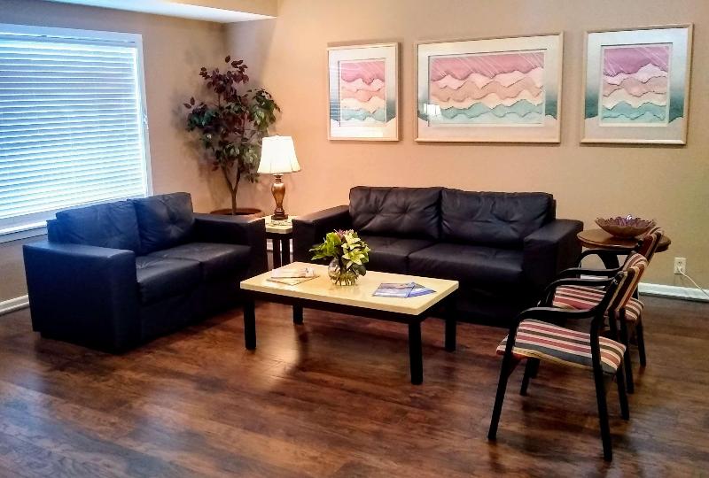 GuestHouse Enumclaw - Image 1