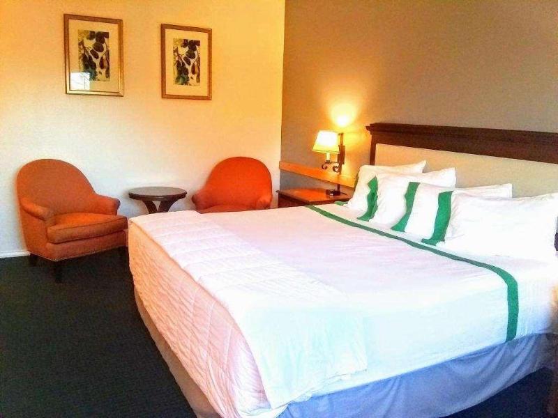 GuestHouse Enumclaw image 3