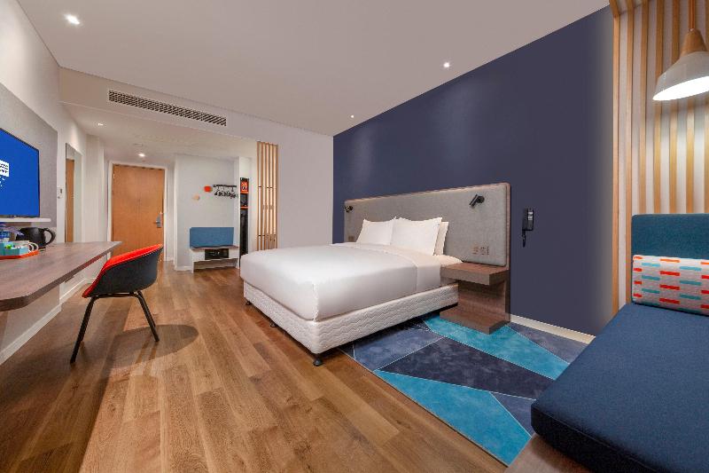 Holiday Inn Express Pinghu image