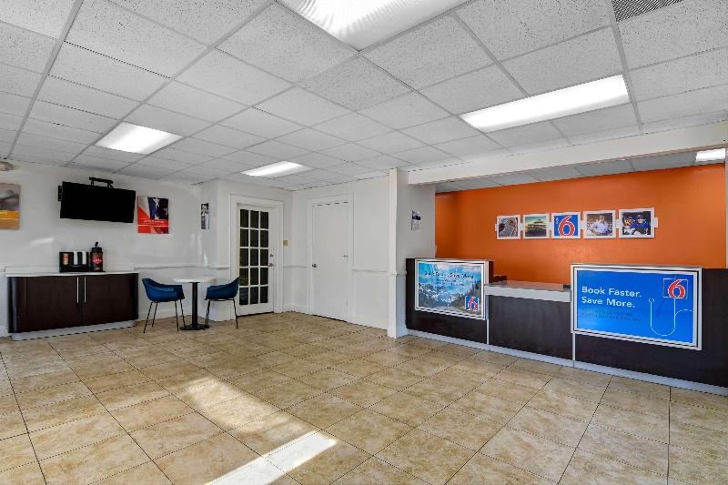 Motel 6 Atlanta, Ga image