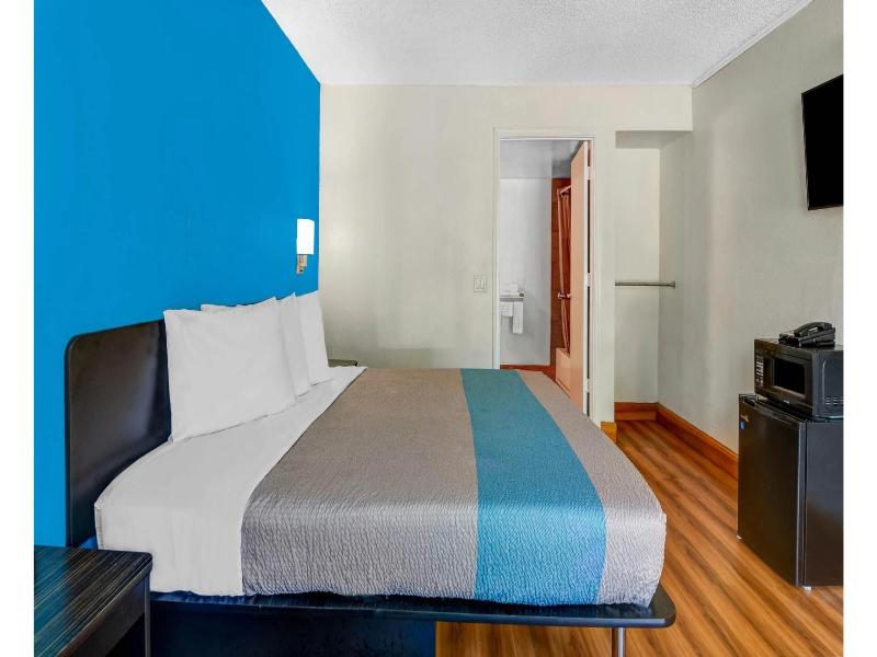 Motel 6 Atlanta, Ga image