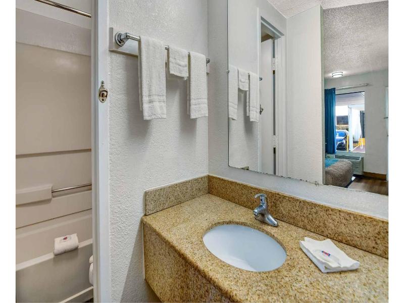 Motel 6 Atlanta, Ga image