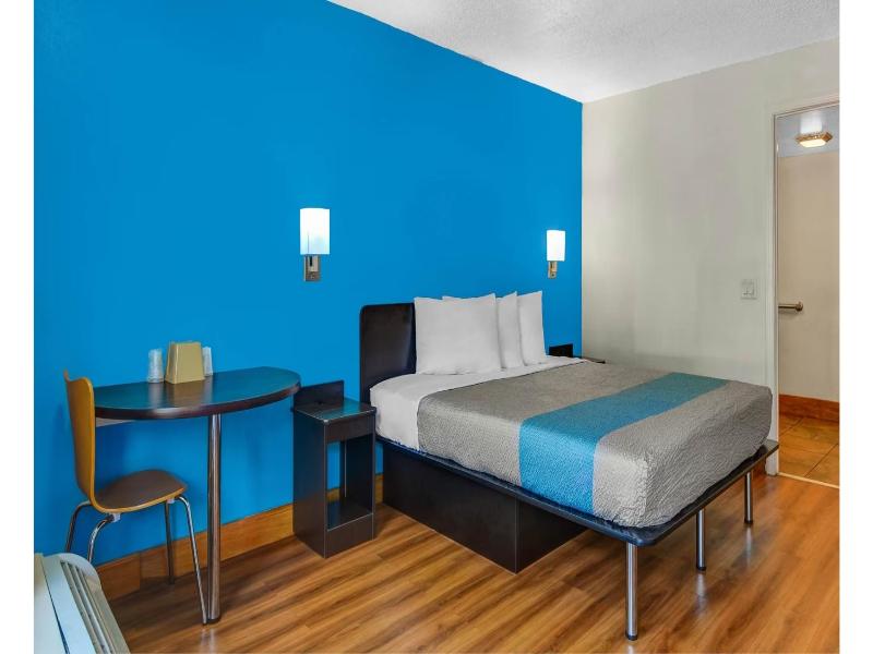 Motel 6 Atlanta, Ga image