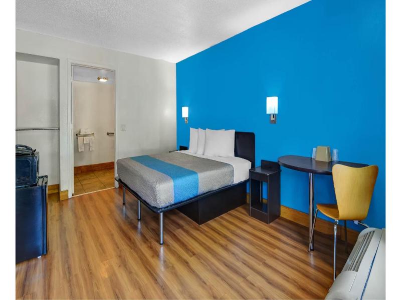 Motel 6 Atlanta, Ga image