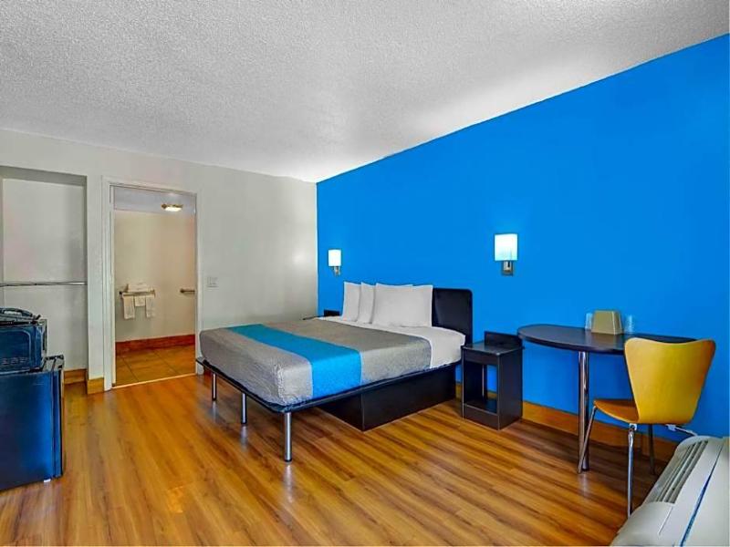 Motel 6 Atlanta, Ga image