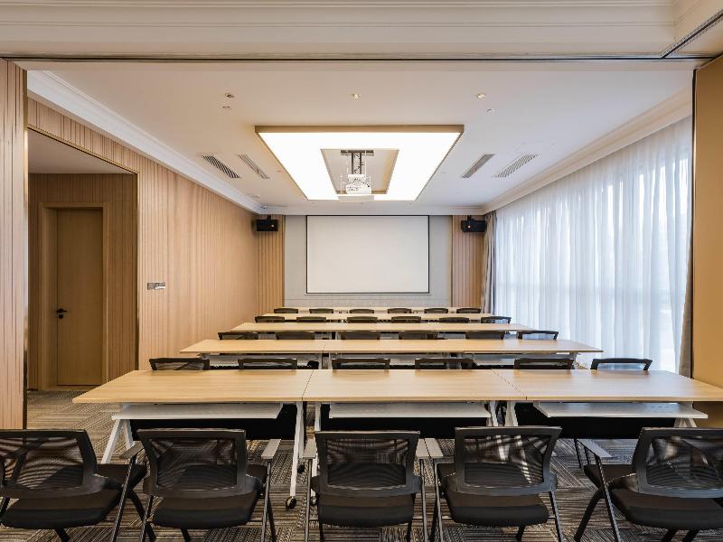 Mercure Changzhou Jintan image