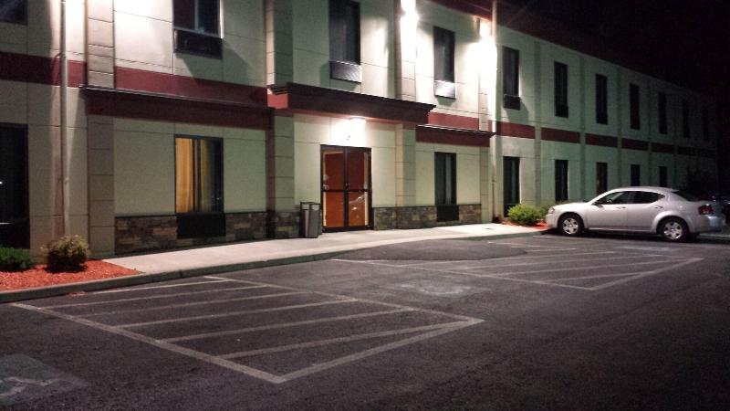 Pleasant Night Inn image