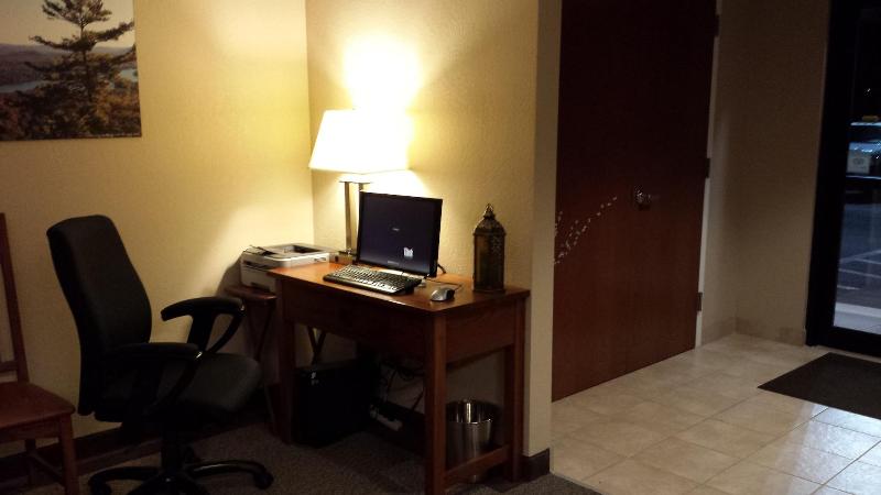 Pleasant Night Inn image