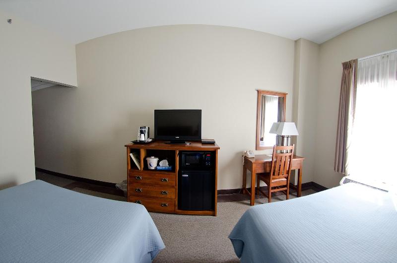 Pleasant Night Inn image