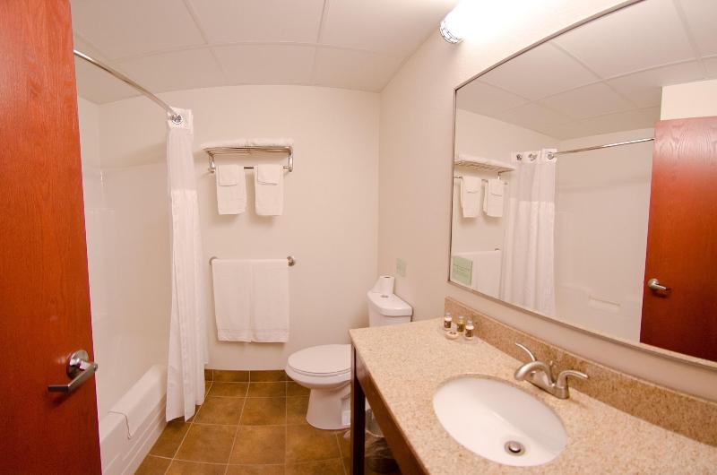 Pleasant Night Inn image 7