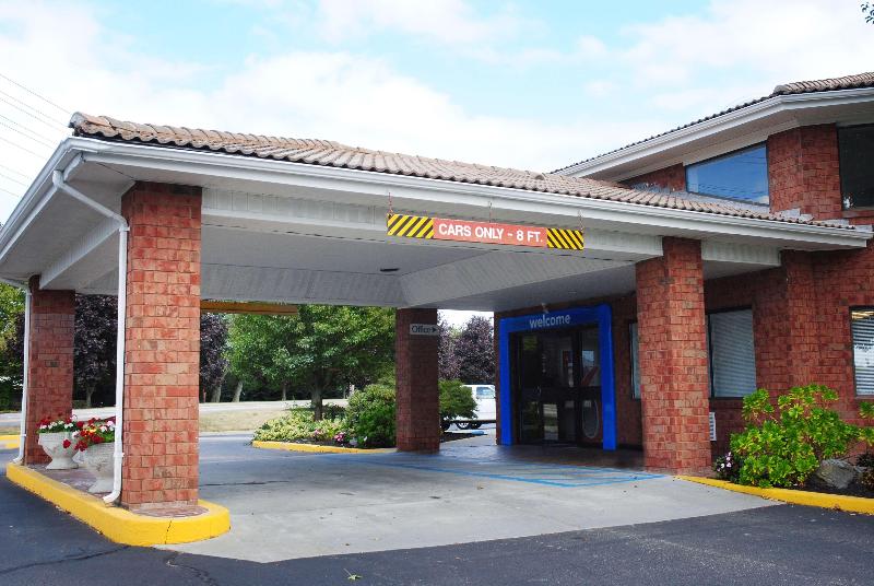 Motel 6 Newport, Ri image