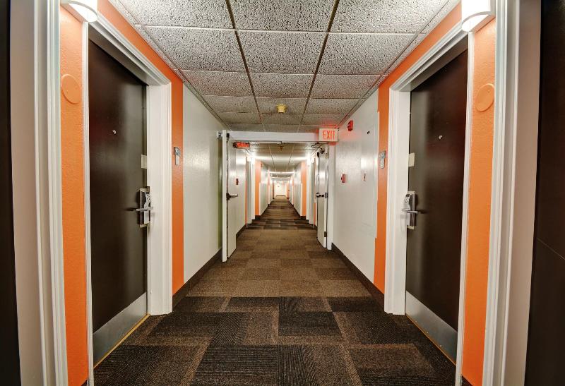 Motel 6 Newport, Ri image