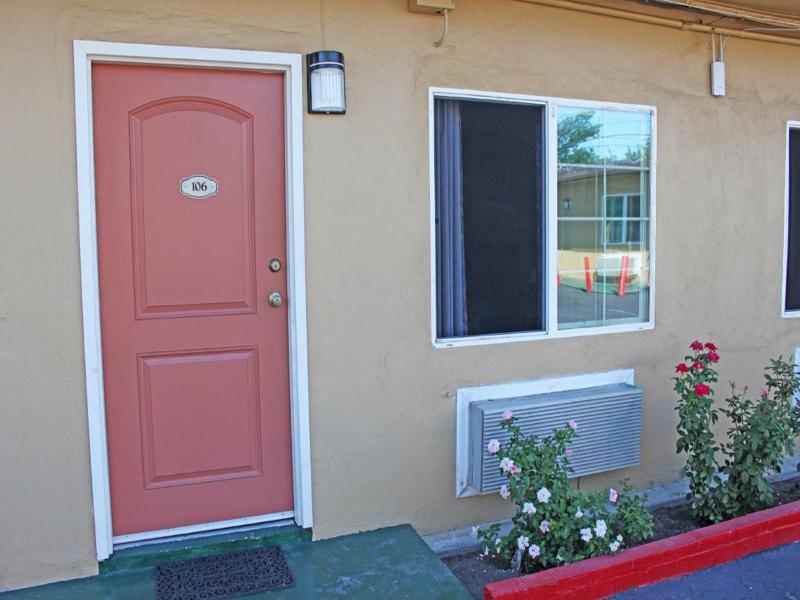 Royla Motel image
