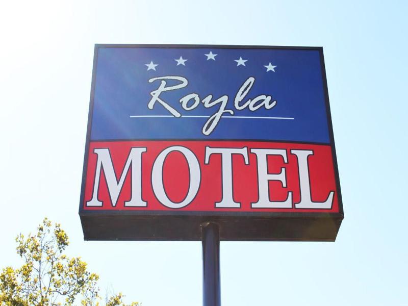 Royla Motel image