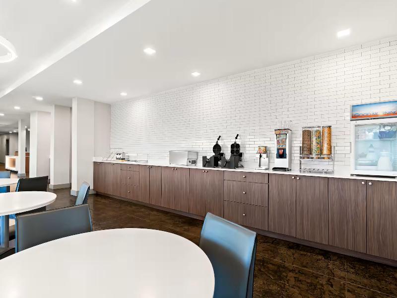 Holiday Inn Express Suites George Quincy South IHG image