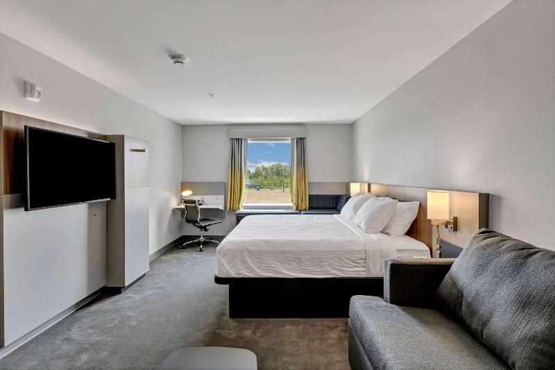 Holiday Inn Express Suites George Quincy South IHG image
