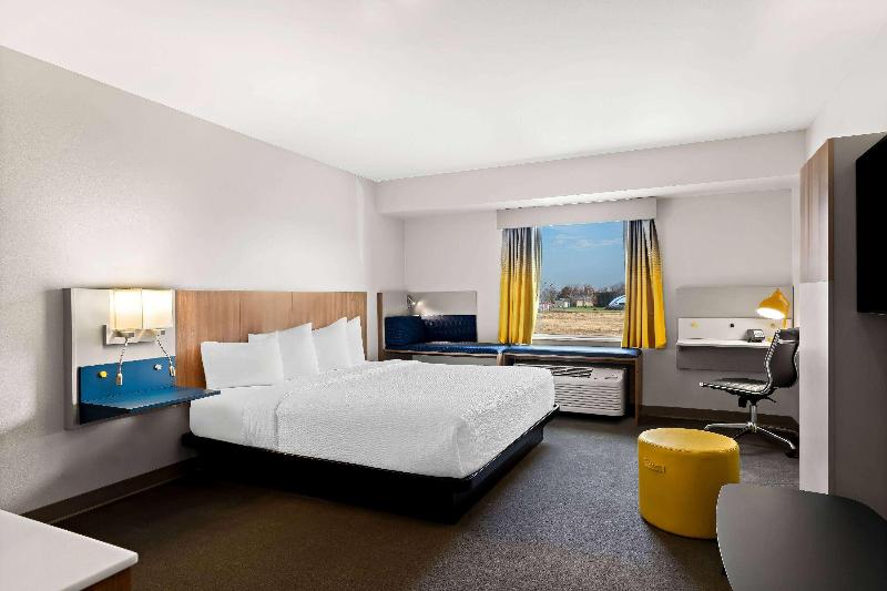 Holiday Inn Express Suites George Quincy South IHG image