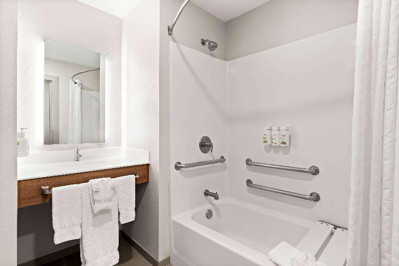 Holiday Inn Express Suites George Quincy South IHG image