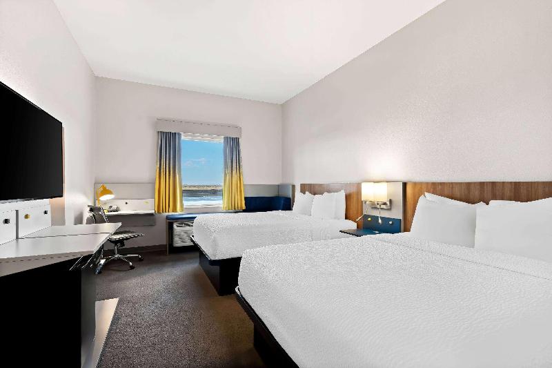 Holiday Inn Express Suites George Quincy South IHG image