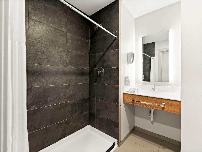 Holiday Inn Express Suites George Quincy South IHG image