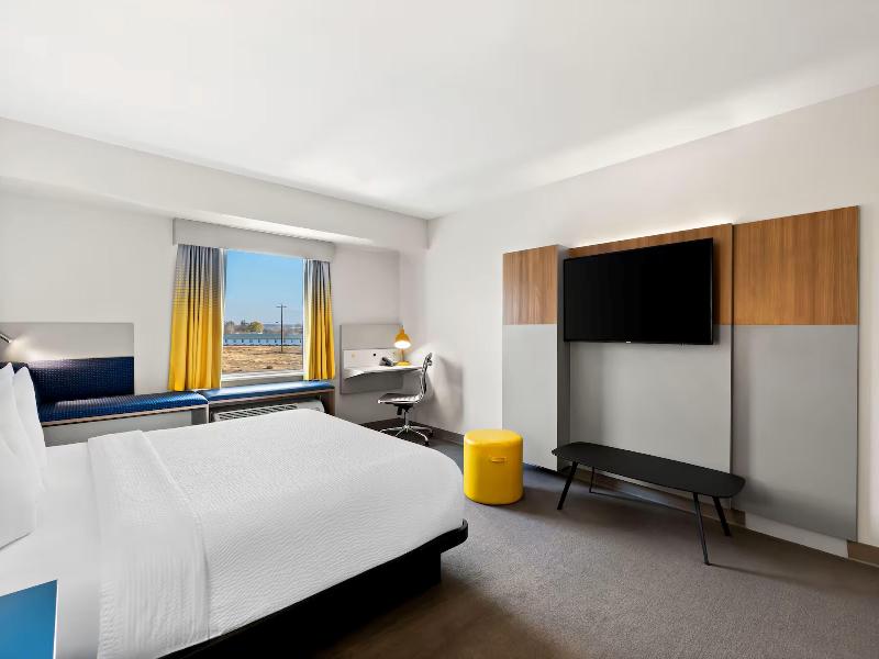 Holiday Inn Express Suites George Quincy South IHG image