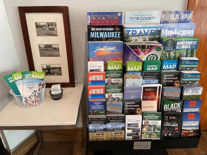 Travelodge By Wyndham Water'S Edge Hotel - Racin image