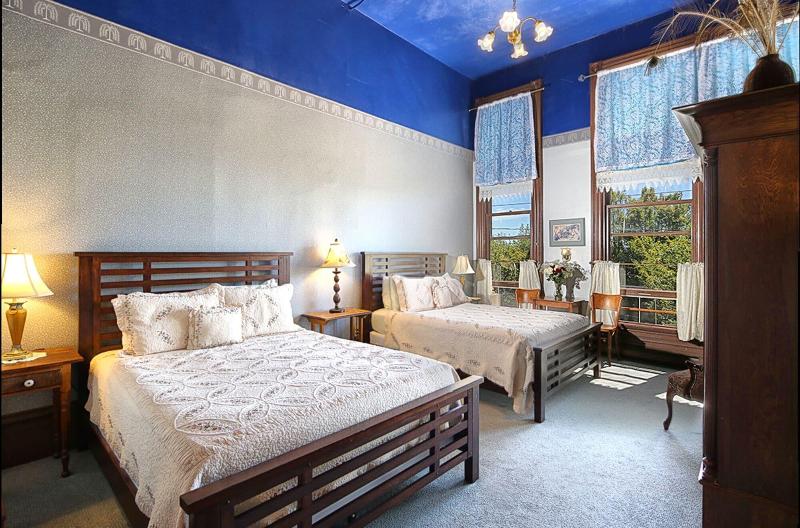 Palace Hotel Port Townsend image
