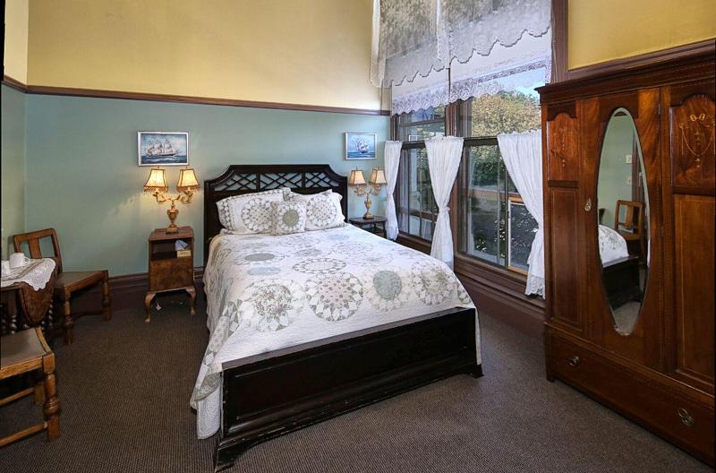 Palace Hotel Port Townsend image