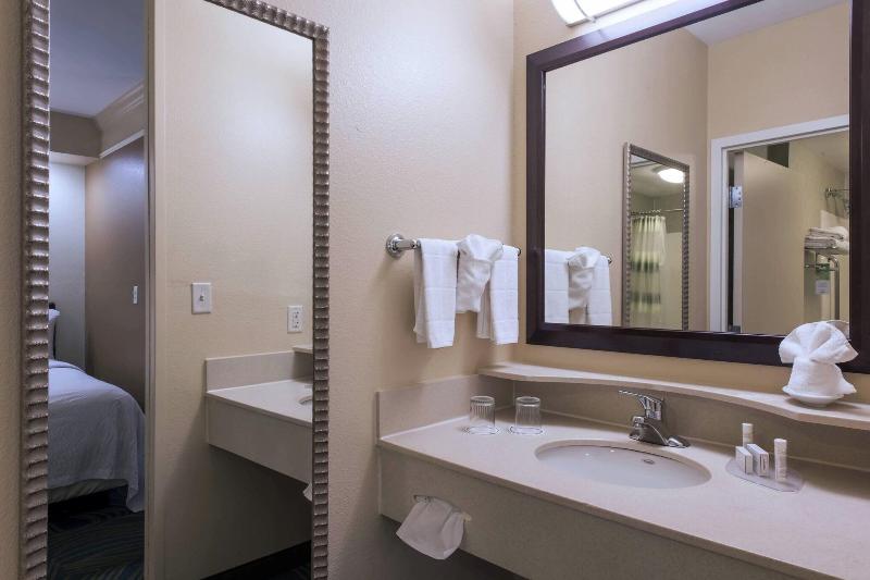 SpringHill Suites by Marriott Boston Devens Common image