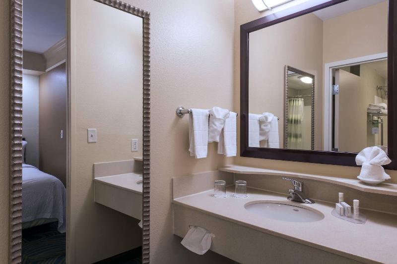 SpringHill Suites by Marriott Boston Devens Common image