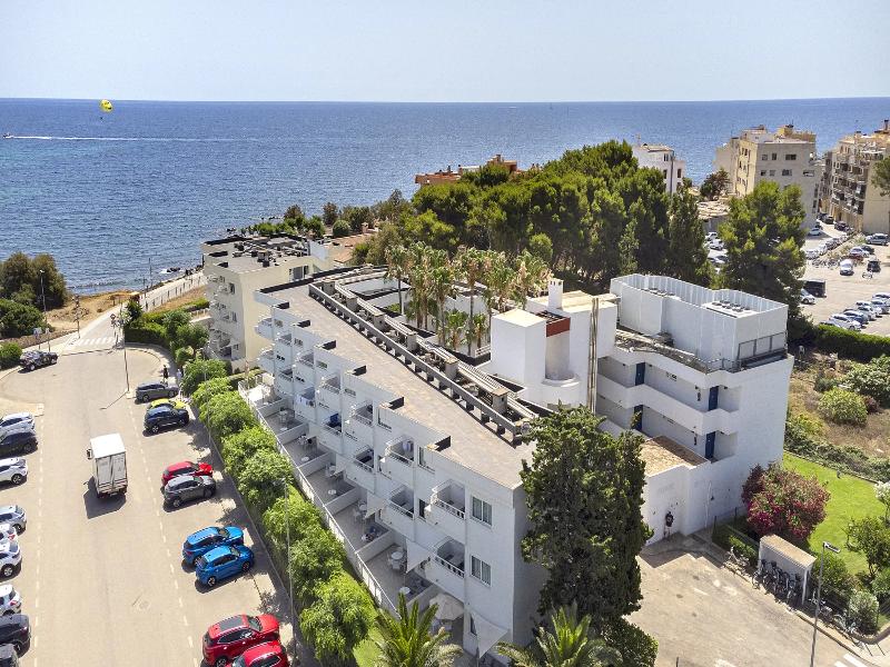 Hipotels Apartamentos Cala Bona image