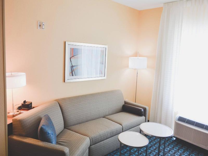 Fairfield Inn & Suites San Antonio Brooks City Bas image