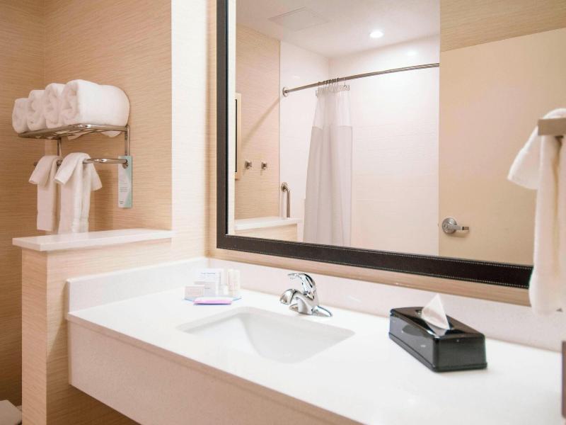 Fairfield Inn & Suites San Antonio Brooks City Bas image